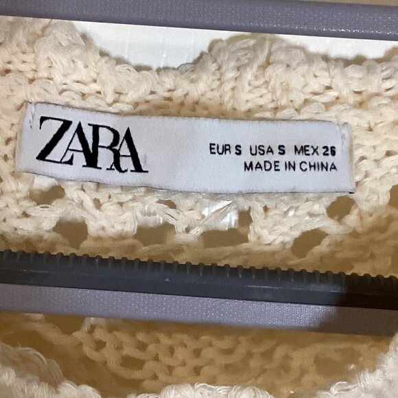 Zara Women's Crochet Cropped Top Size S Long Bell Sleeves Cream Sheer Layering - Picture 5 of 6